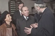 30 let zpět: Izraelský prezident navštívil synagogy a Terezín