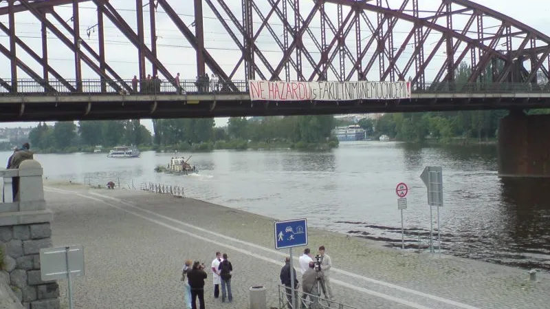 Protest mediků proti reformě fakultních nemocnic.