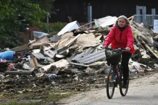 Povodně způsobily škody na majetku státu až 30 miliard, řekl Stanjura