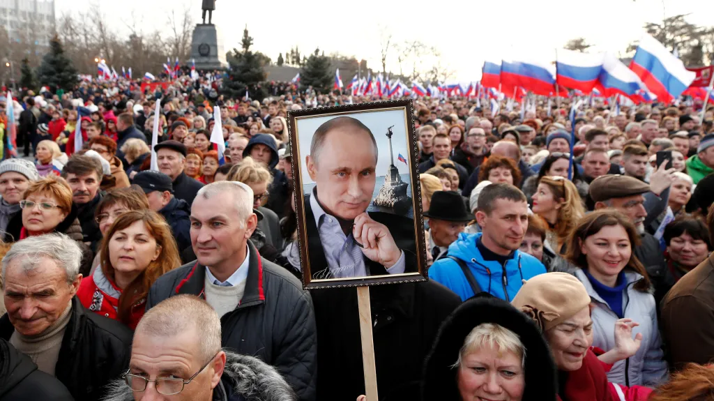 Shromáždění v Sevastopolu u příležitosti čtvrtého výročí anexe a návštěvy Putina