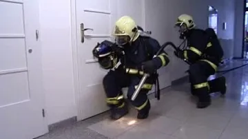 Zasahující hasiči