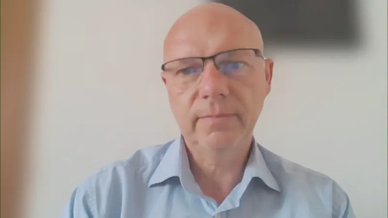 Politolog Ladislav Cabada ke sporu ohledně summitu NATO