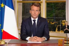 Macron mobilizuje Francii. Do pěti let chce vybudovat ještě krásnější Notre-Dame