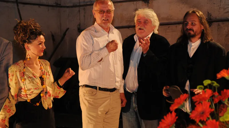 Brenpartija byla v premiéře uvedena na festivalu Janáčkův máj