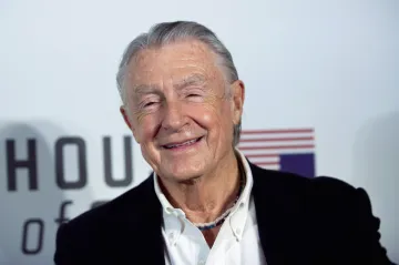 Zemřel režisér Joel Schumacher. Proslavil ho Volný pád i filmy o Batmanovi
