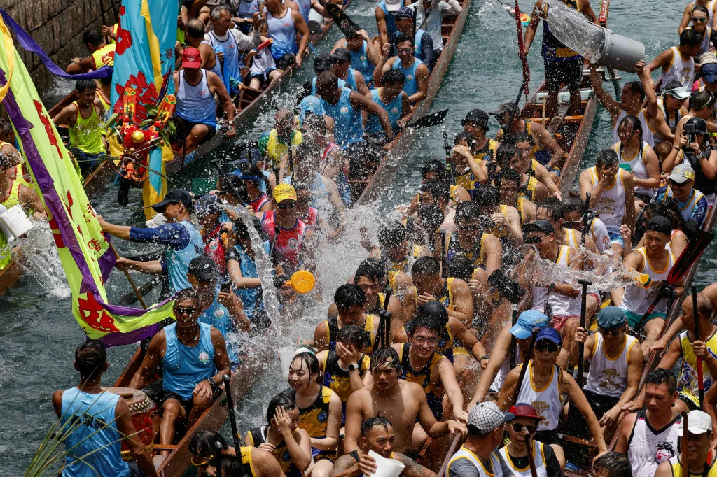 Festival dračích lodí v Číně byl v roce 2008 vyhlášen státním svátkem