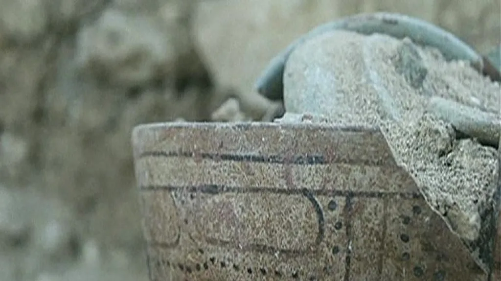 Nálezy z El Perú-Waka