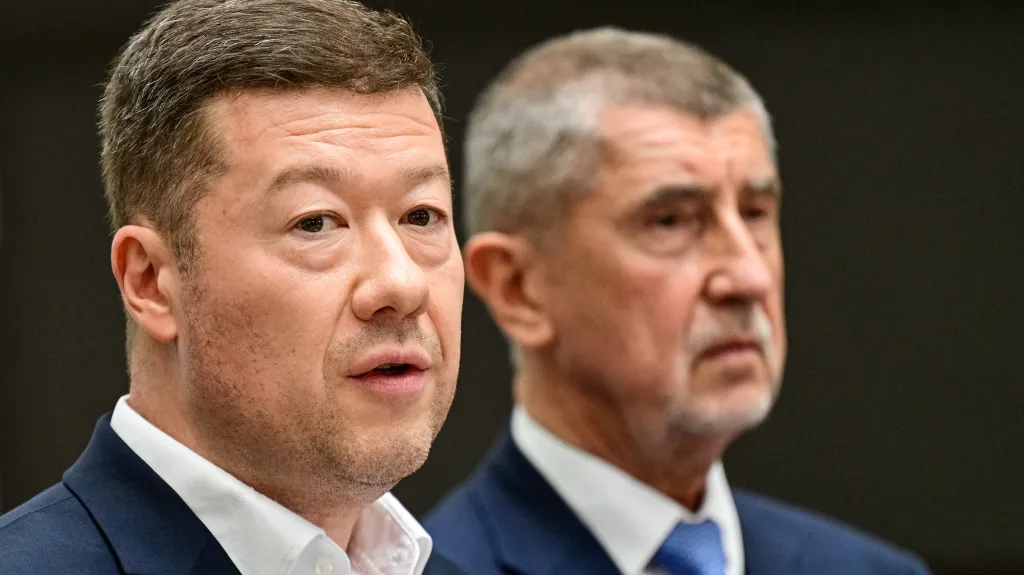 Zleva předseda Poslanecké sněmovny a lídr SPD Tomio Okamura a premiér Andrej Babiš (ANO)