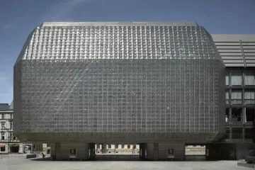 Možná ošklivá, ale variabilní. Rekonstrukce Nové scény splní po 40 letech sen architekta Pragera