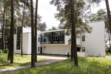 Krajně pravicová AfD brojí proti umělecké škole Bauhaus