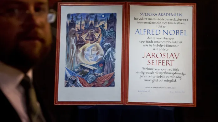 Diplom pro Jaroslava Seiferta při udělení Nobelovy ceny