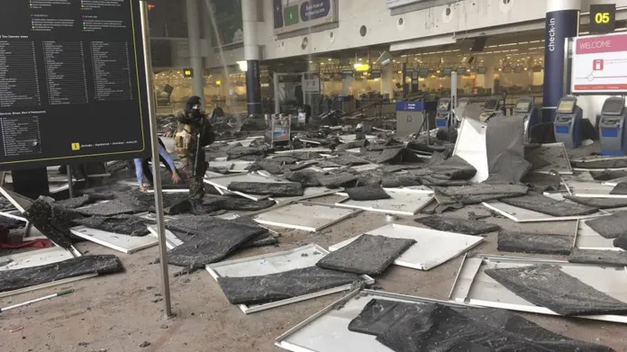 Události: Teroristé zabíjeli v Bruselu