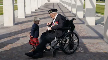 Veteráni druhé světové války na 81. výročí vylodění v Normandii