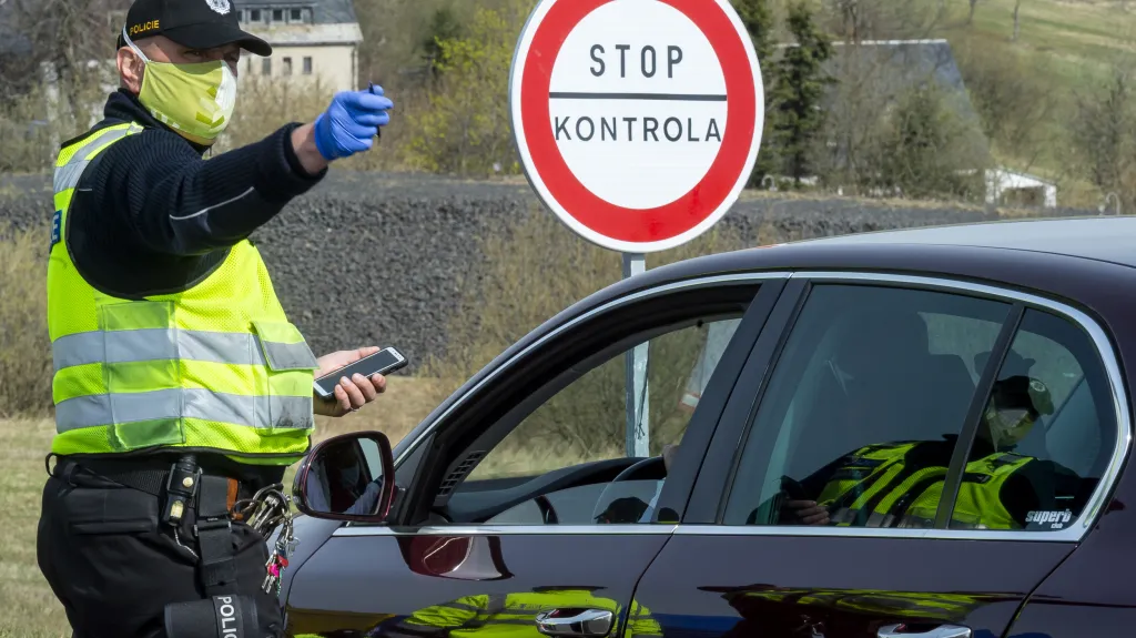 Kontrola na česko-německém přechodu Cínovec/Altenberg