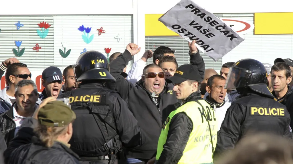 Účastníci demonstrace v Rotavě