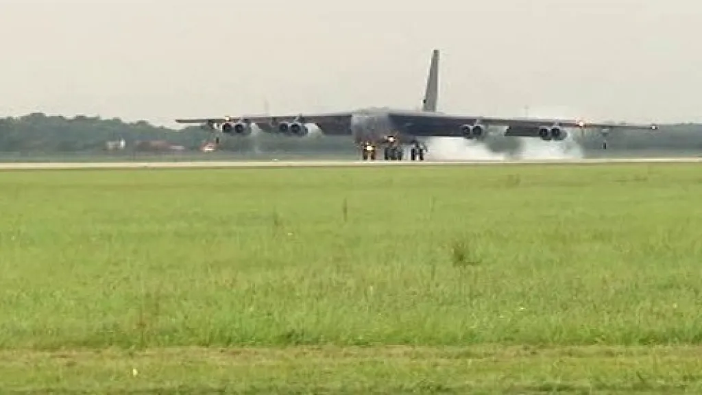 Bombardér B-52