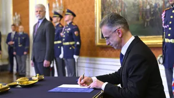 Prezident Petr Pavel jmenoval soudce Ústavního soudu Michala Bartoně