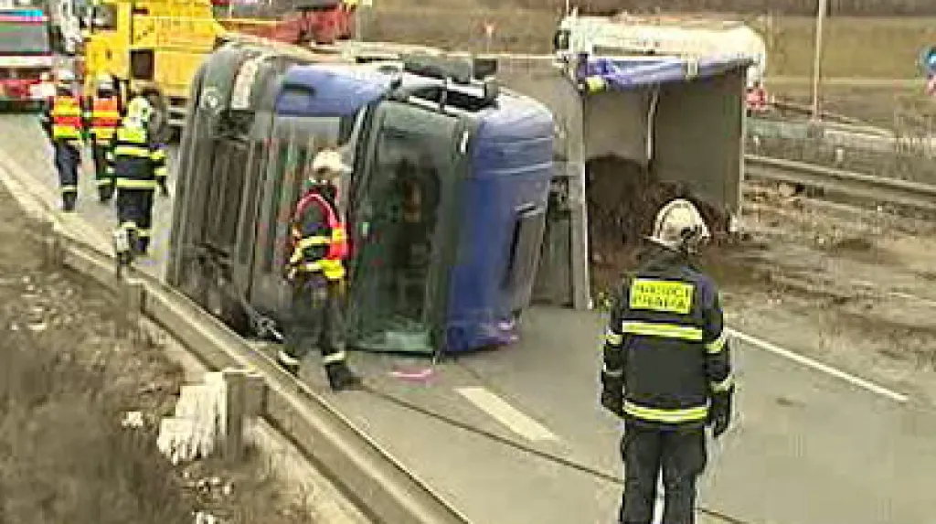 Převrácený kamion