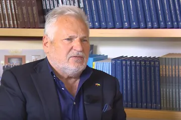 Kwaśniewski pro ČT: Putin si myslí, že Unie je dočasný projekt, proto ji musíme udržet silnou