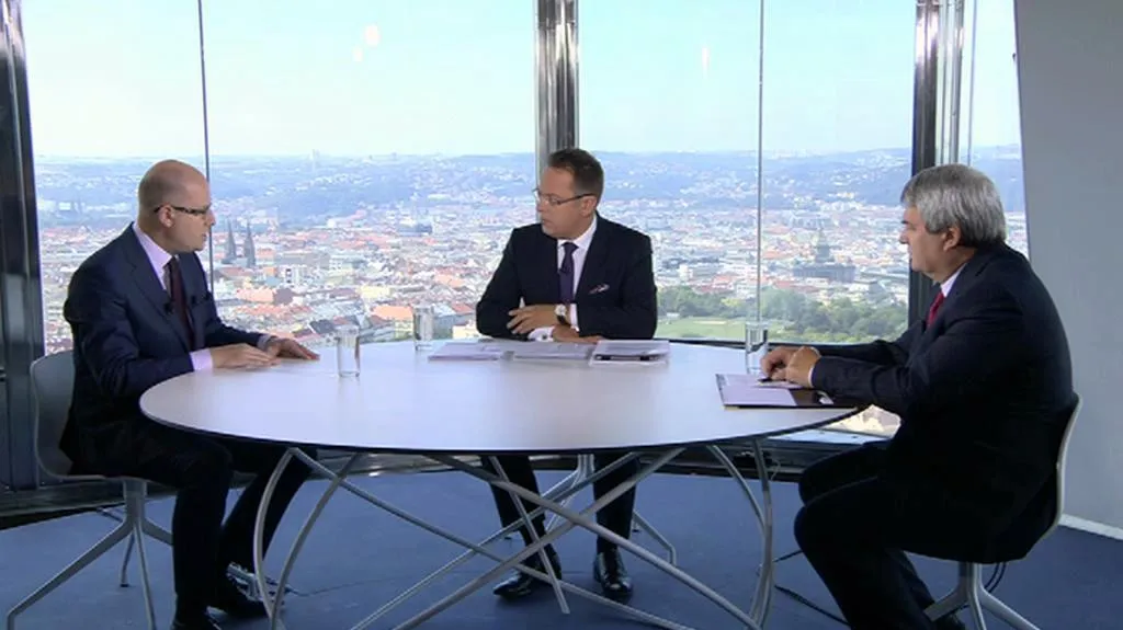 Bohuslav Sobotka a Vojtěch Filip hosty Otázek Václava Moravce