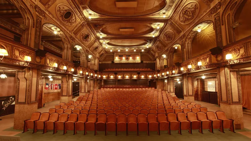 Kinosál Lucerna oslavil roku 2009 sto let své existence. Jde o nejstarší český biograf fungující nepřetržitě na jednom místě a jeden z nejstarších dosud funkčních kinosálů napříč Evropou a světem.