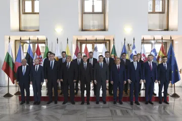 Nechceme krátit peníze, které k nám míří, zní od šestnácti zemí z jihu a východu EU