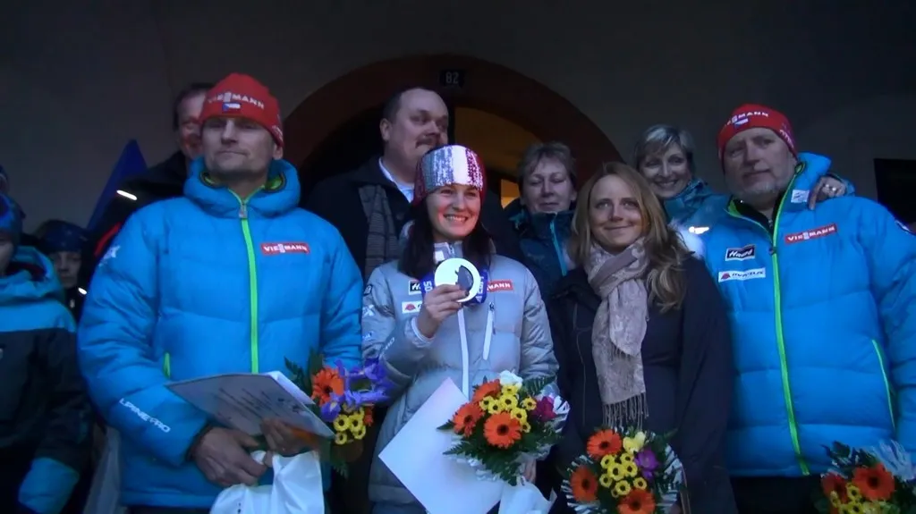 Veronika Vítková se vítá s fanoušky v Jilemnici