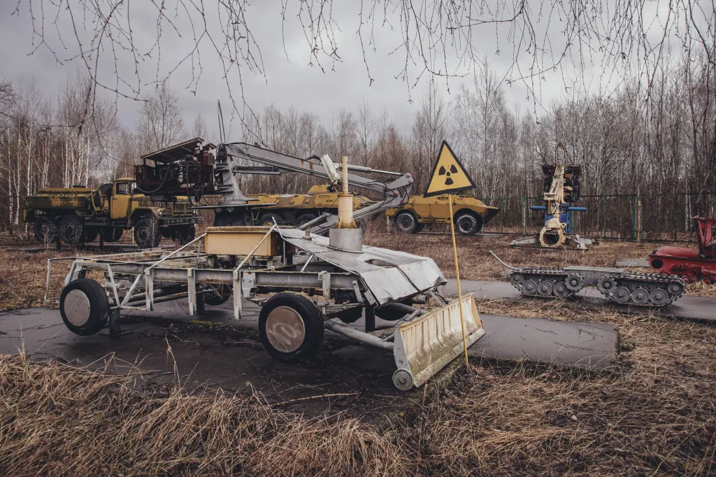 Využití našly roboty, obrněná vozidla, jeřáby i tanky