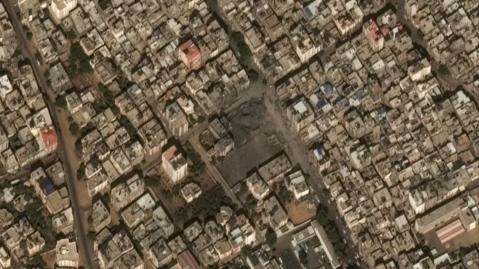 Zničená mešita al Sousi