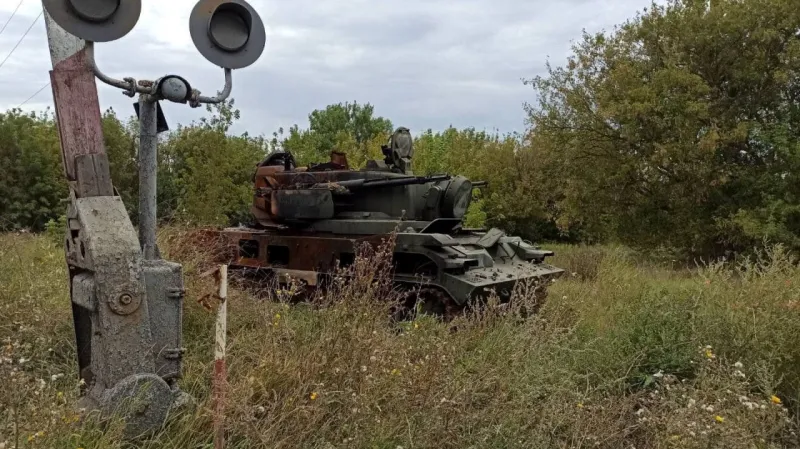 Ruský hybridní samohybný protiletadlový raketový komplet Tunguska 2K22, který ukořistili Ukrajinci