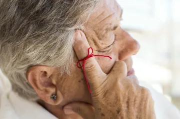 Hormon lásky by mohl v budoucnu pomáhat při léčbě Alzheimerovy choroby, tvrdí vědci
