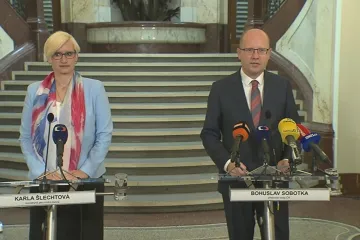 Šlechtová dostala od Sobotky pochvalu za dotace i razantní vedení resortu 