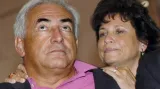 Dominique Strauss-Kahn s manželkou