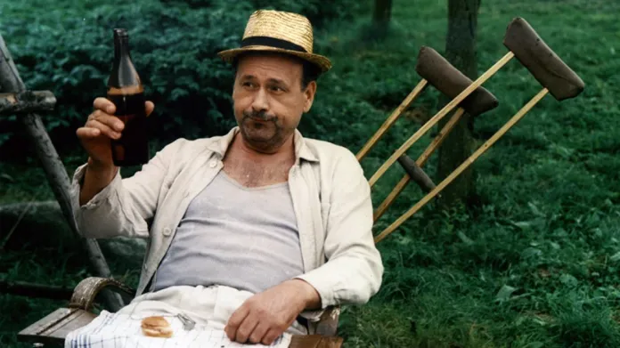 František Řehák ve snímku Na samotě u lesa