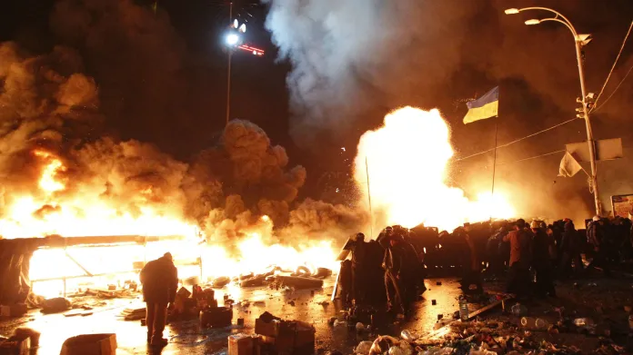 Majdan v plamenech