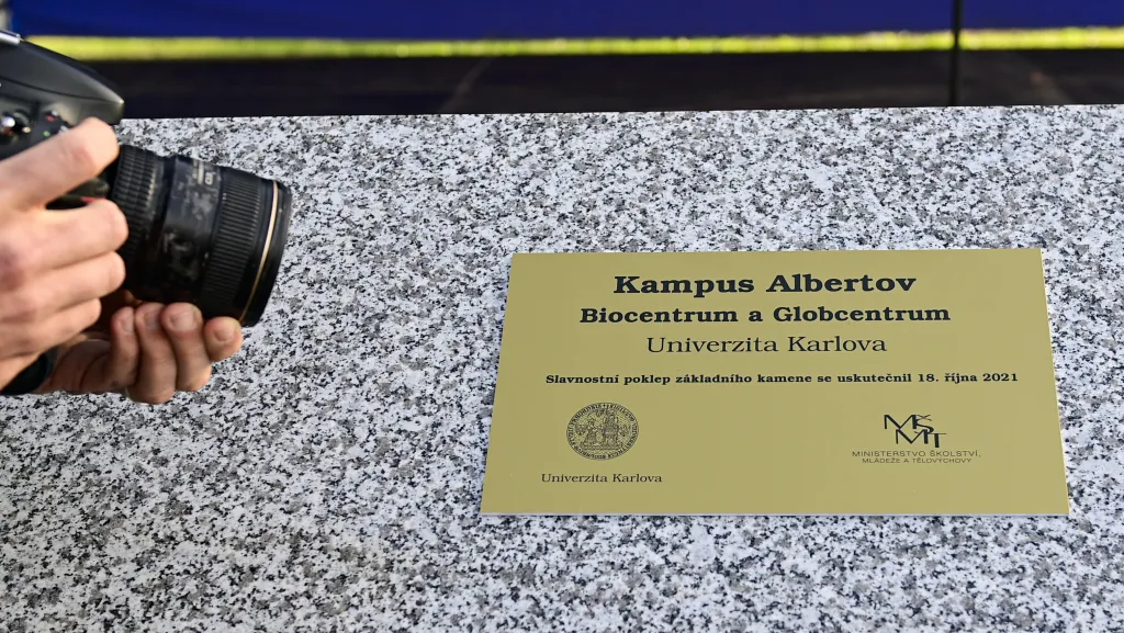 Kampus Albertov – poklepání na základní kámen 18. října 2021
