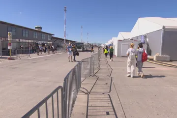 Největší uprchlický tábor v Německu se vyprazdňuje