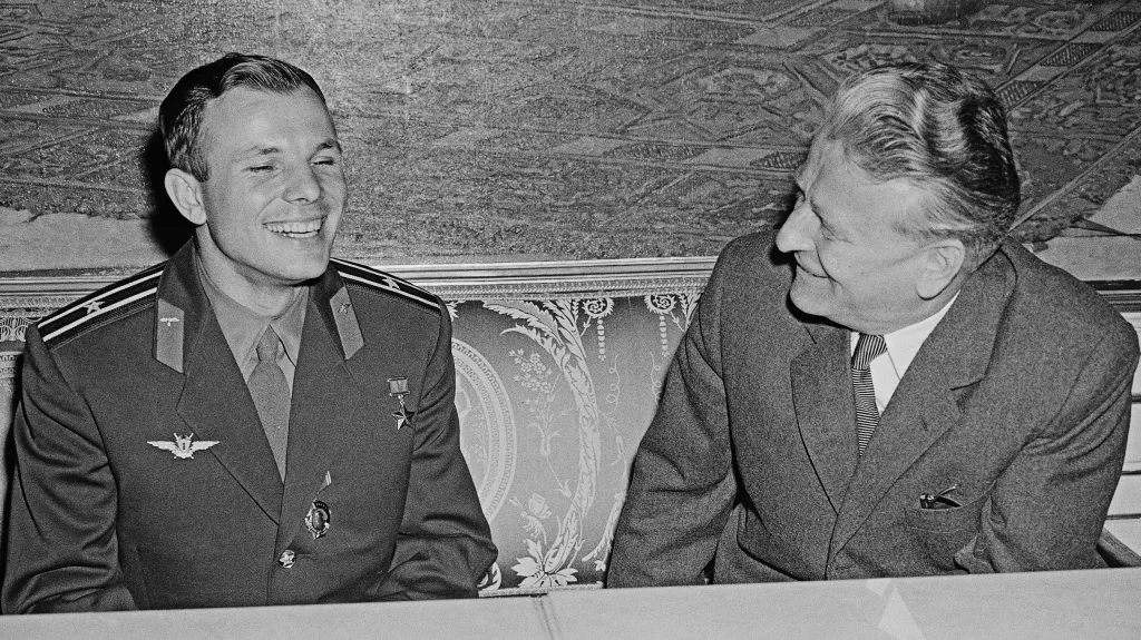 Prezident Československa Antonín Novotný s Jurijem Gagarinem