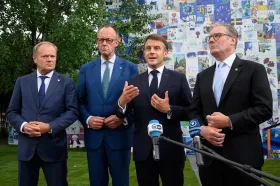 Evropští lídři se shodují na nutnosti většího tlaku vůči Moskvě