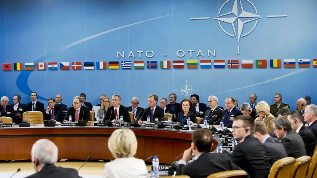 Jednání ministrů obrany NATO