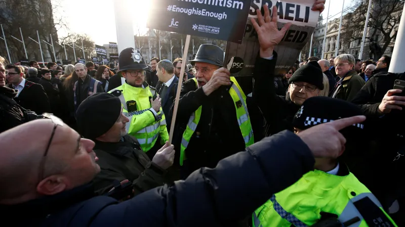 Demonstrace proti Corbynovi (duben 2018)