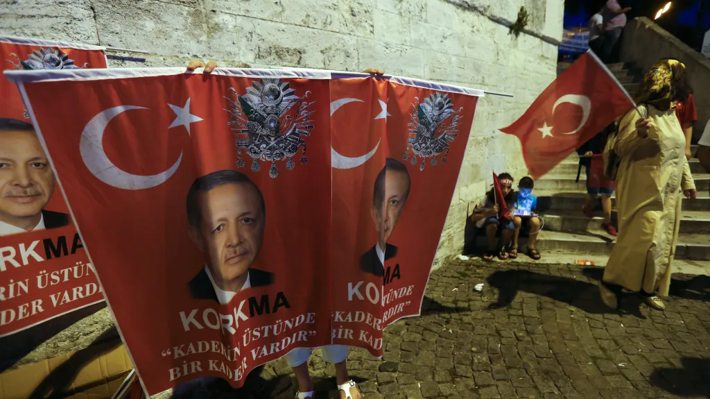 Demonstrace na podporu prezidenta