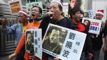 Protesty proti soudu s čínským disidentem