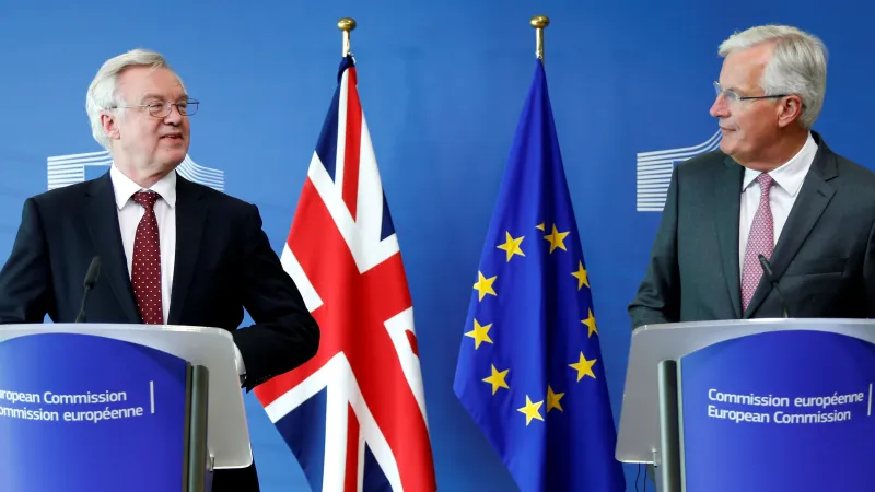 David Davis a Michel Barnier