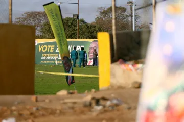 Politické mítinky v Etiopii a Zimbabwe přerušily exploze