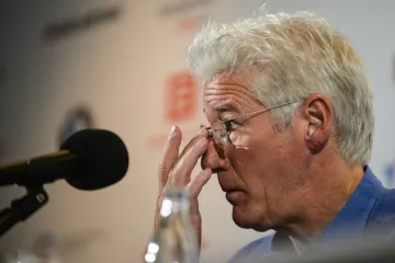Richard Gere: Žebrák na rohu je mi bližší než postava ve smokingu