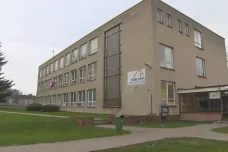 Spor o rekonstrukci školy v Hradci Králové by mohl skončit. Kompromisní dohodu ale zastupitelé odmítají