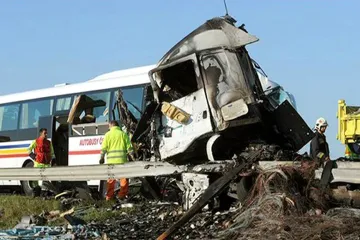 Dva mrtví při nehodě českého autobusu na maďarské dálnici