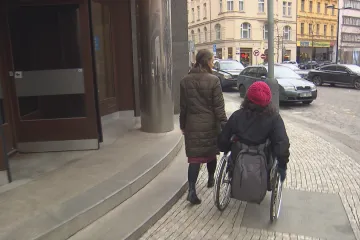 Ministerstvo chce dotovat bezbariérový přístup do veřejných budov. Místa budou prověřovat handicapovaní