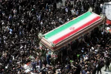 Írán se loučil s Raísím, na ceremonii promluvil i šéf Hamásu